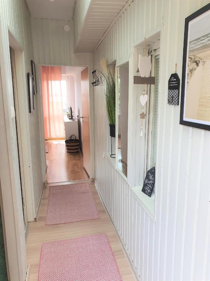 Dom Goscinny Marta - Pokoje, Apartamenty, Domki Крыница-Морска Экстерьер фото