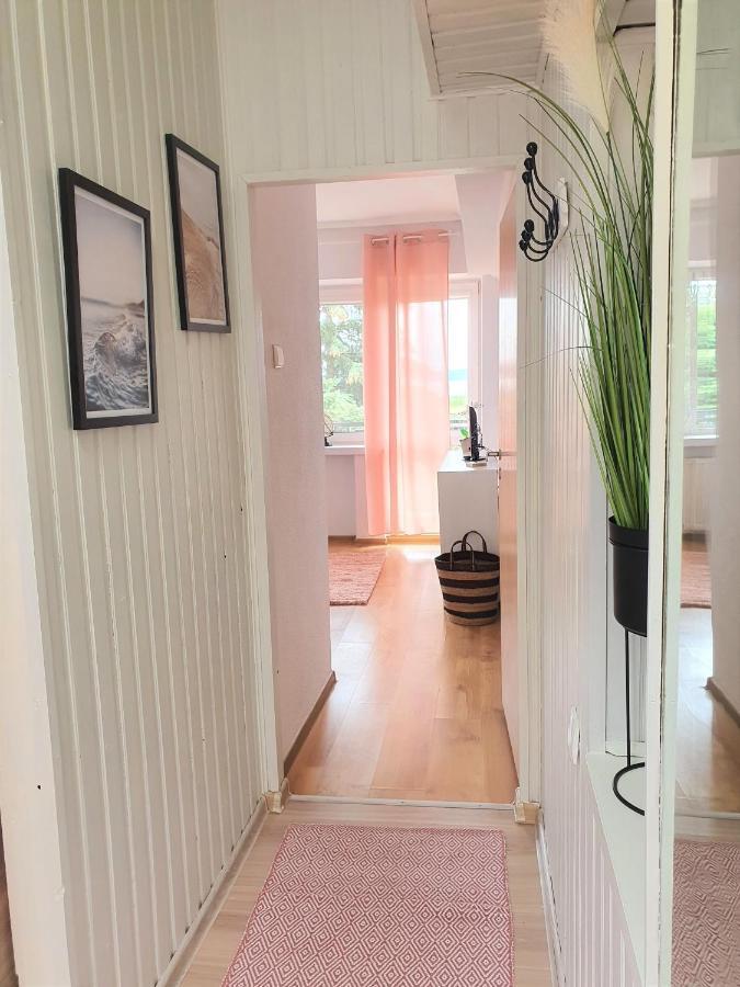 Dom Goscinny Marta - Pokoje, Apartamenty, Domki Крыница-Морска Экстерьер фото