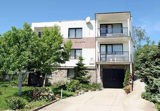 Dom Goscinny Marta - Pokoje, Apartamenty, Domki Крыница-Морска Экстерьер фото